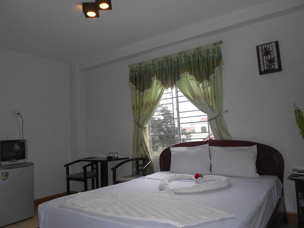 Valentine Hotel Hue Bagian luar foto