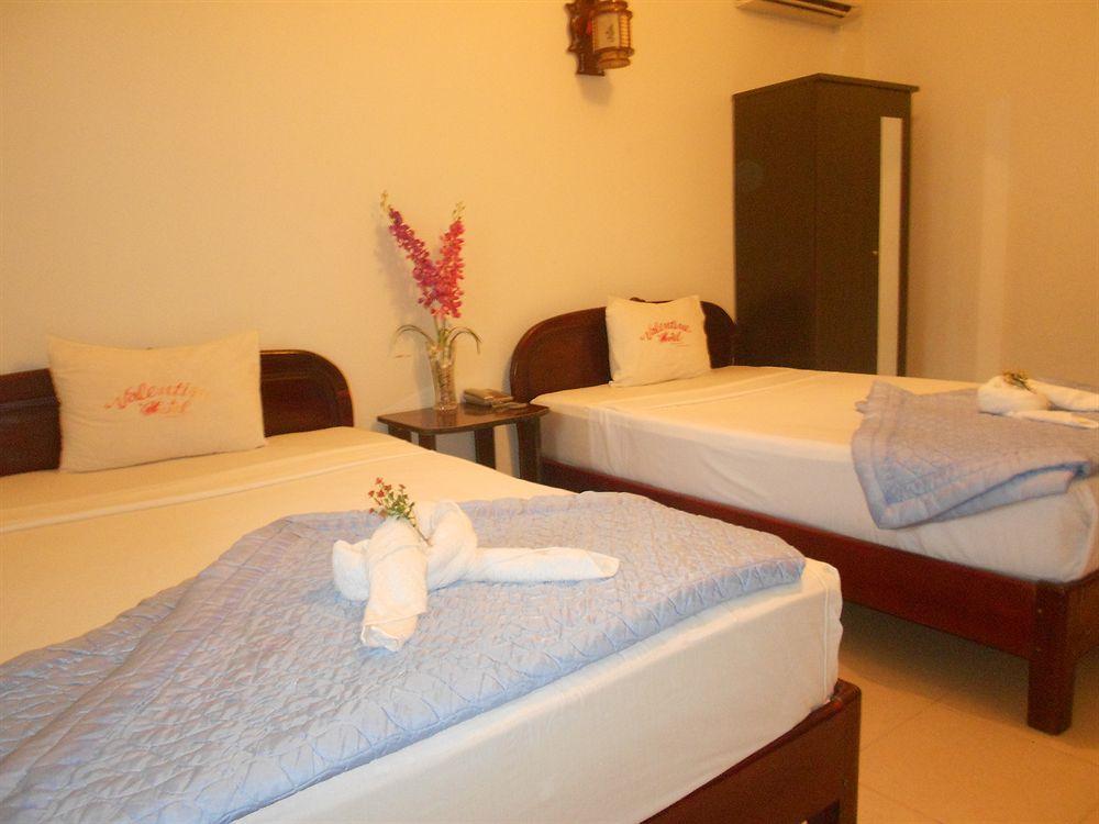 Valentine Hotel Hue Bagian luar foto