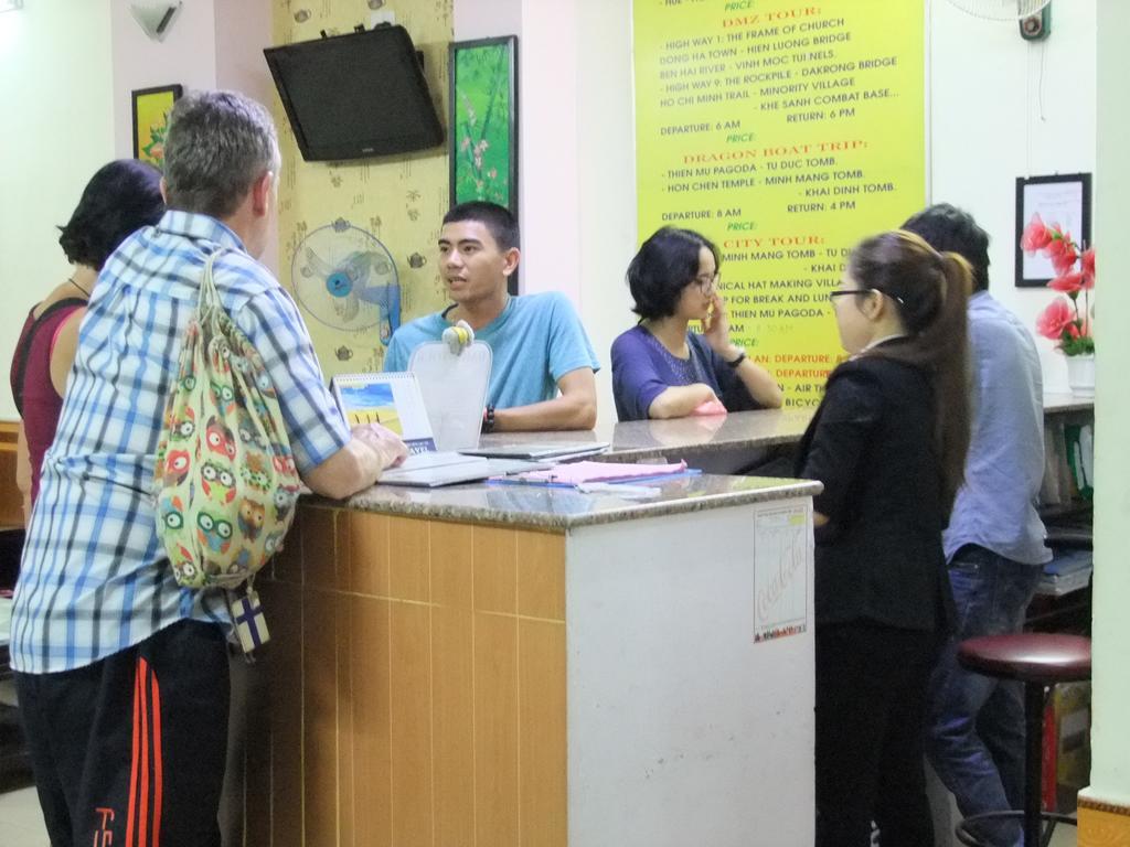 Valentine Hotel Hue Bagian luar foto