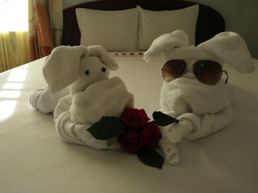 Valentine Hotel Hue Bagian luar foto