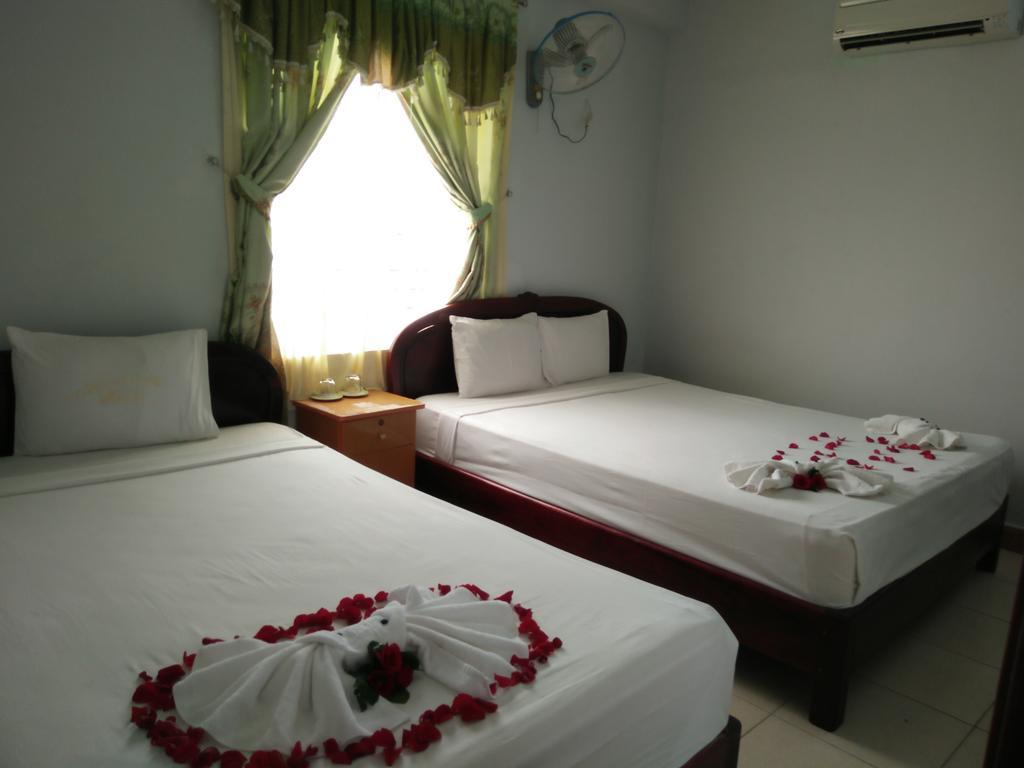 Valentine Hotel Hue Bagian luar foto