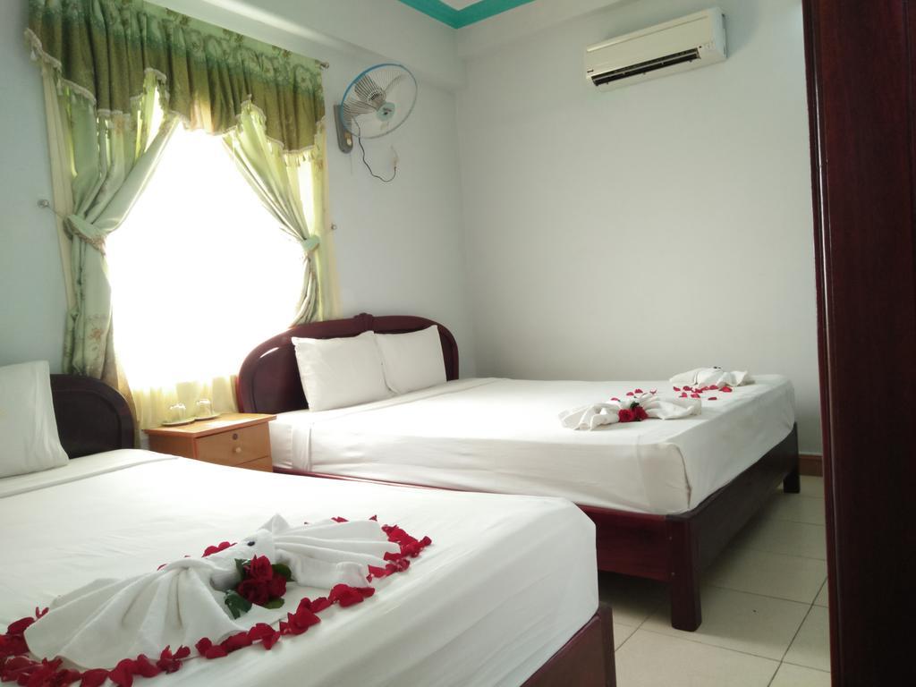 Valentine Hotel Hue Bagian luar foto