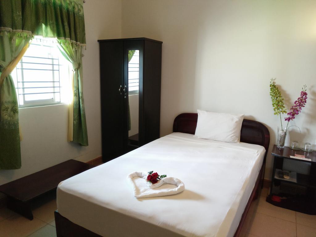 Valentine Hotel Hue Bagian luar foto