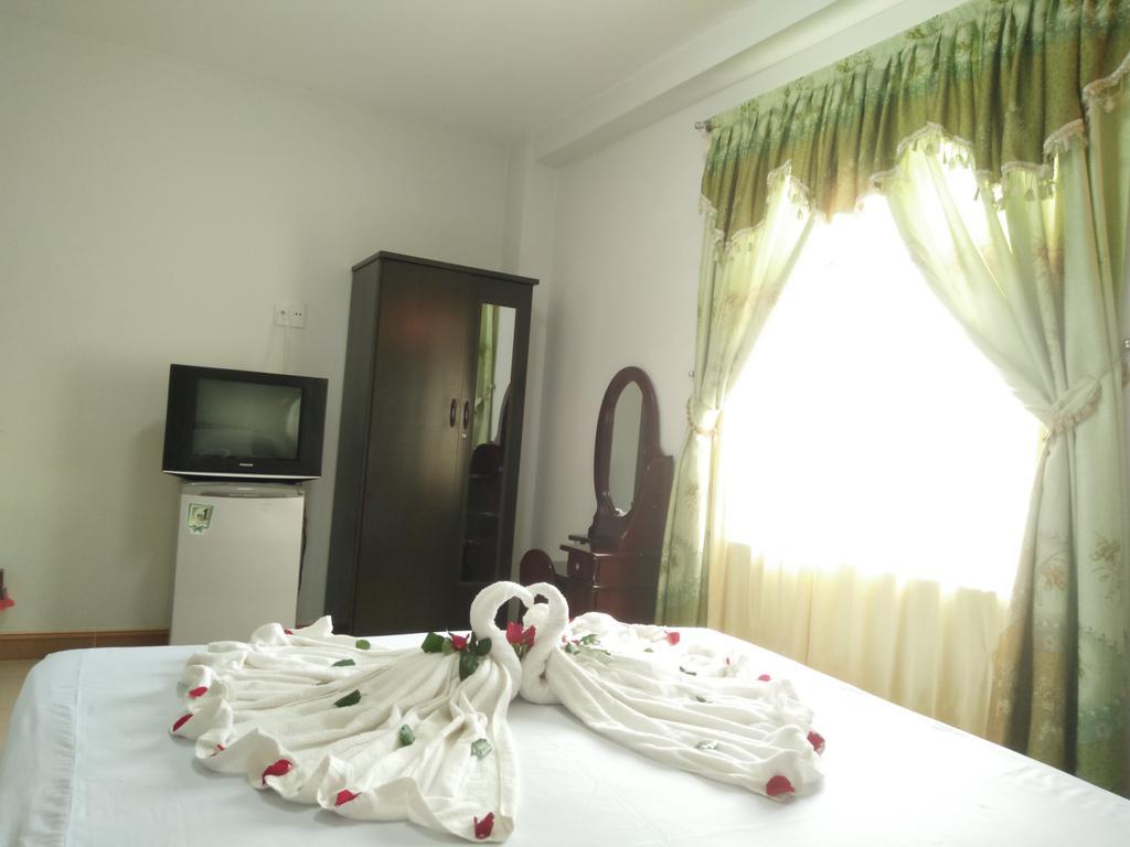 Valentine Hotel Hue Bagian luar foto