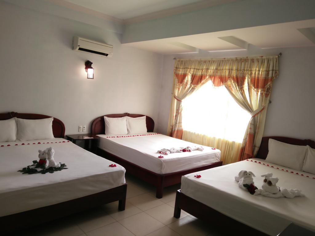 Valentine Hotel Hue Bagian luar foto