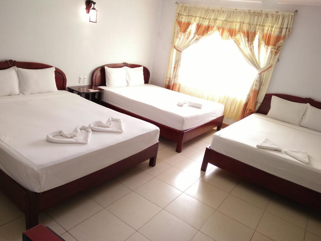 Valentine Hotel Hue Bagian luar foto