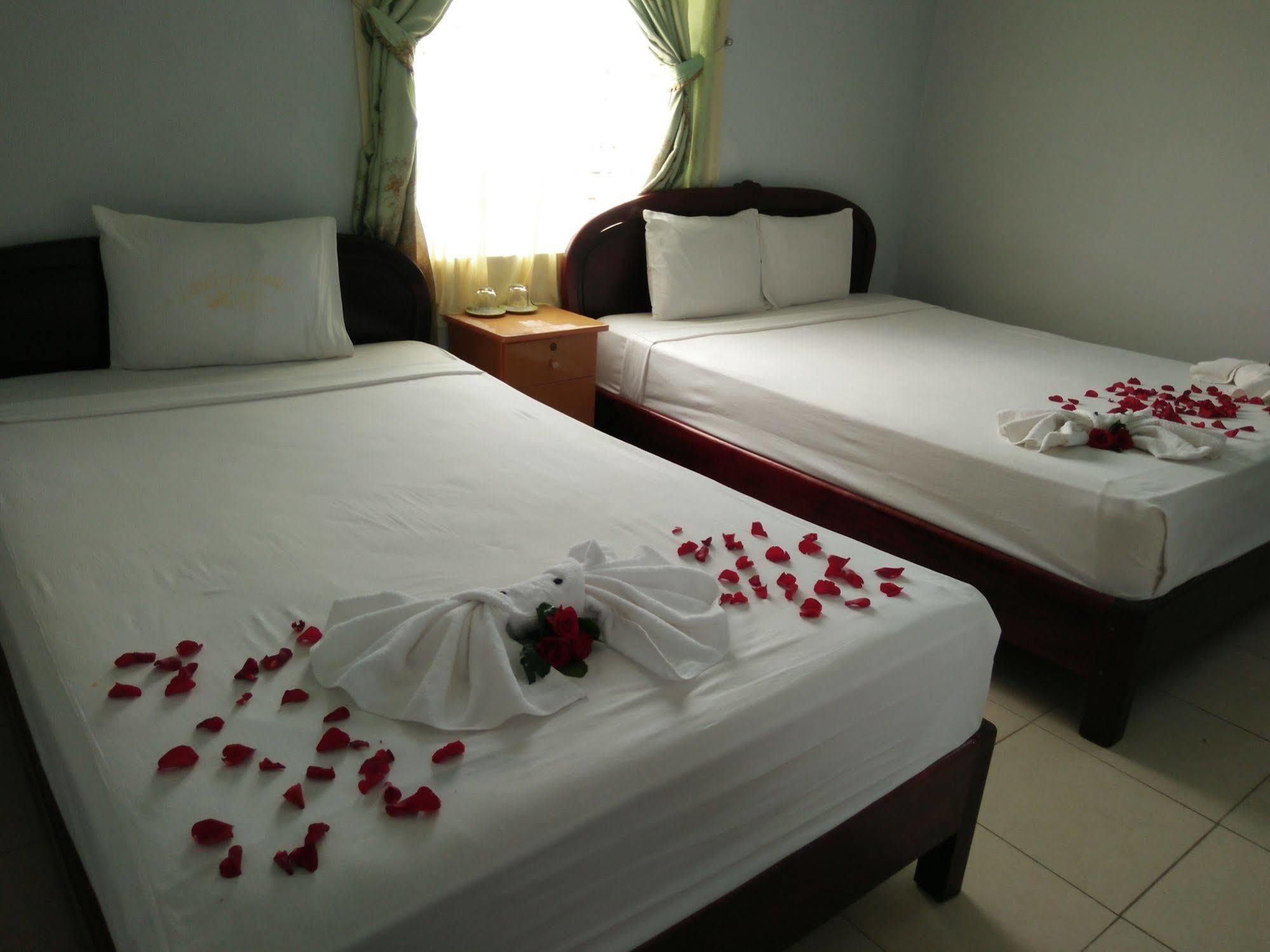 Valentine Hotel Hue Bagian luar foto